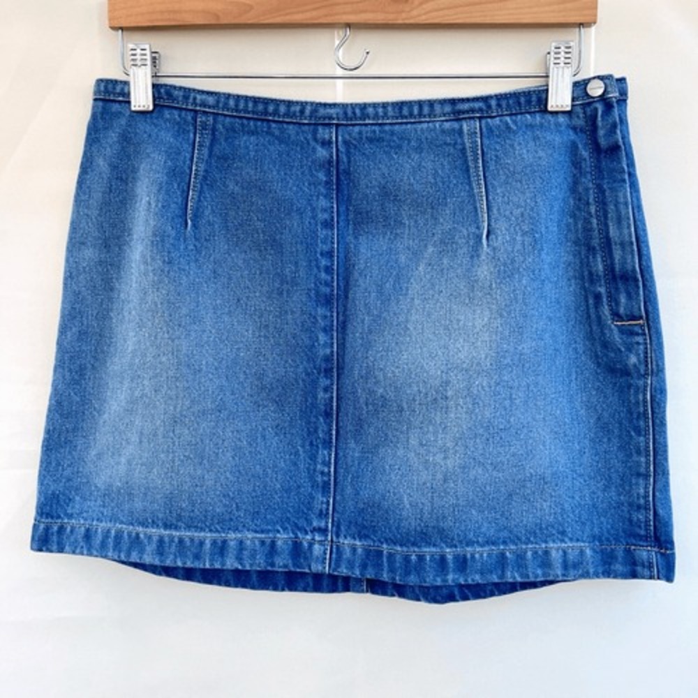 NWT Calvin Klein Women's Side Button Zipper Light Wash Blue Denim Mini Skirt 29